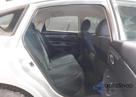 2015 Nissan Altima 2.5 S z USA, uszkodzony, nr VIN 1N4AL3APXFN402618